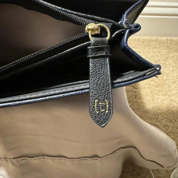 Tutilo three section clutch/wallet- two-toned - black and navy. - Picture 4 of 9